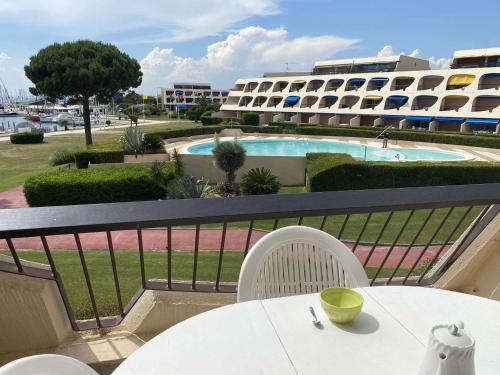 Studio 4 pers avec piscine et terrasse, Port Camargue - FR-1-250-167