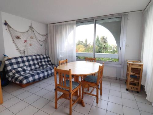 Appartement Confort 6 Pers, Cabine, Parking, Piscine, Aire de Jeux – Le Grau-du-Roi - FR-1-307-176