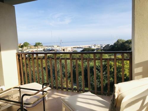Appartement Lumio, 3 pièces, 4 personnes - FR-1-63-281