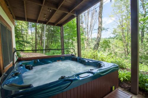 Riverside Retreat – Photos 2