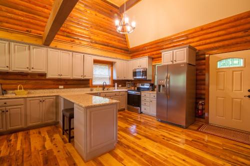 Riverside Retreat – Photos 4