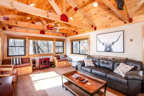 Sugar Mountain Escape – Photos 2