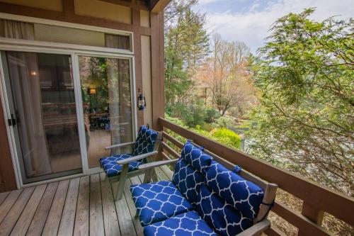 Yonahlossee Getaway – Photos 3