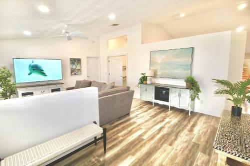 Dolphin House – Photos 3