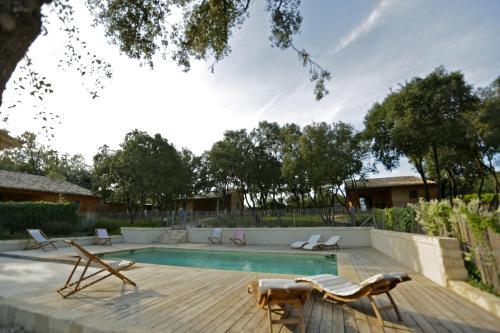 Gîtes \"Les Cabanes de Carelle\" entre Camargue et Cévennes