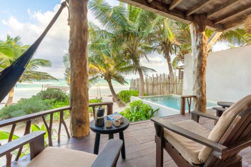 Kolam renang di atau dekat dengan Casa Ganesh Tulum-Beachfront hotel by Ahau Collection