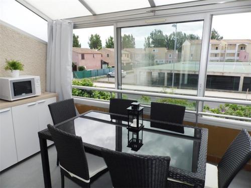 Appartement Climatisé 6 Couchages avec Mezzanine, Piscine et Parking Privé à Marseillan - FR-1-326-452