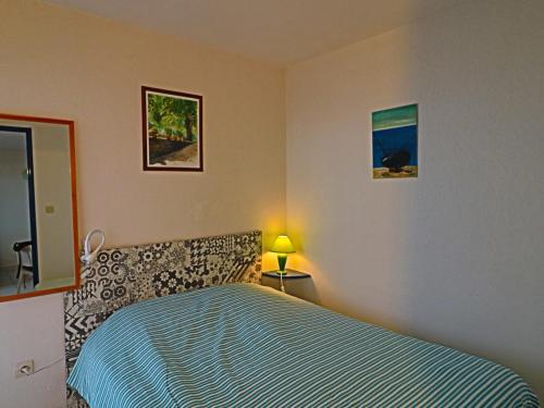 Photo de la galerie de l'établissement Appartement climatisé avec 2 chambres à Sète - FR-1-472A-200, à Sète