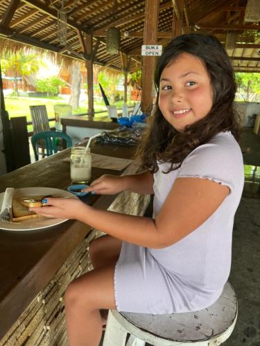 Makanan di atau berdekatan hotel