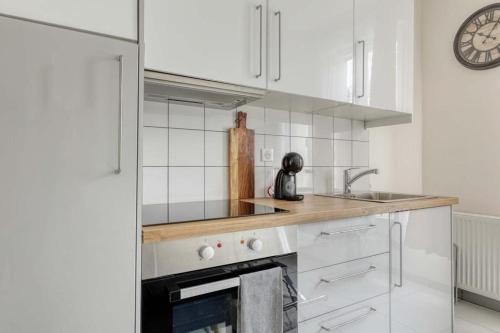 Nhà bếp/bếp nhỏ tại CosyHome-25m2-25 min de Paris