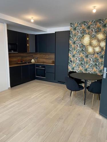 Gallery image of Brand new 1 bedroom flat with Parking- 5 min Paris Pte de Versailles in Issy-les-Moulineaux