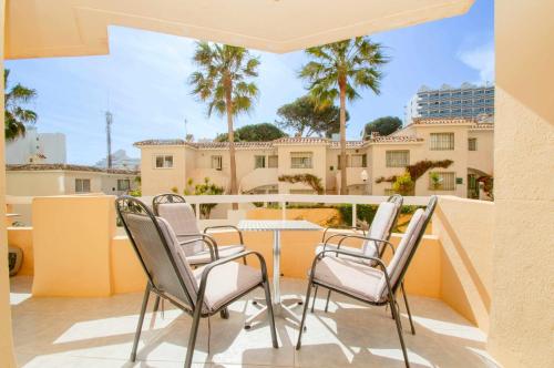Apartamento con vistas al mar y al lado de todo.