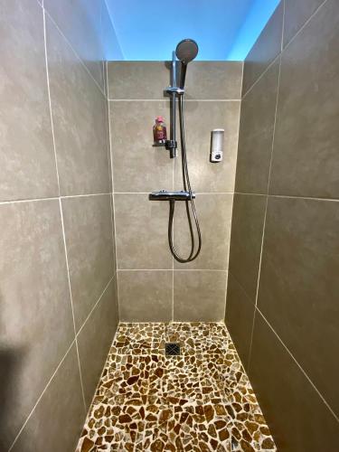 Photo de la galerie de l'établissement Spacieux, Climatisé, Quartier Calme, Proche Château, Le Cocon De Joy, à Carcassonne