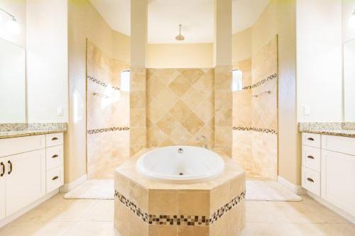 Kylpyhuone majoituspaikassa Villa -natalia