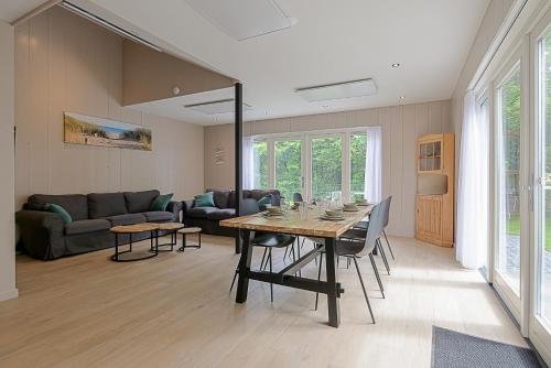 Χώρος καθιστικού στο Vakantiehuis Vicky - Julianadorp aan Zee