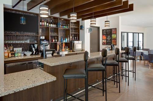 Hyatt Place New Orleans Convention Center Image