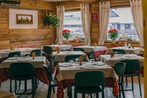 Εστιατόριο ή άλλο μέρος για φαγητό στο Alpen Chalet - Charme Mountain Hotel -