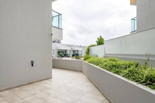 Luxury poolside view apartment