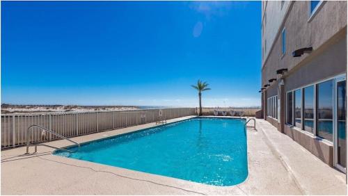 Royal Palms Unit 906 – Photos 3