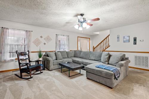 Hilltop Acres – Photos 4
