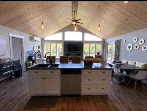 Rivers Edge Chalet – Photos 3