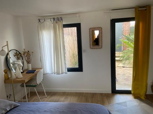 Photo de la galerie de l'établissement Joli appartement avec cour privée proche gare & centre ville, à Rouen