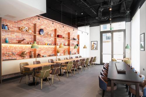 Staybridge Suites Brighton by IHG photo 44