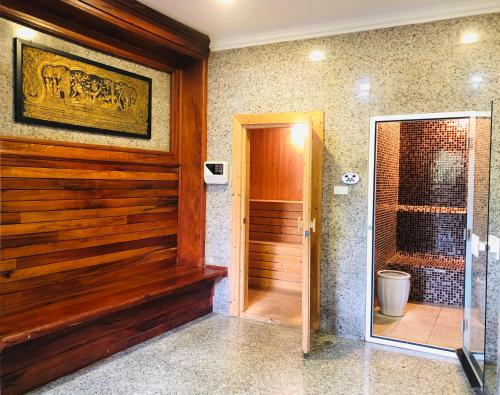 Koupelna v ubytování Try Palace Resort Kep
