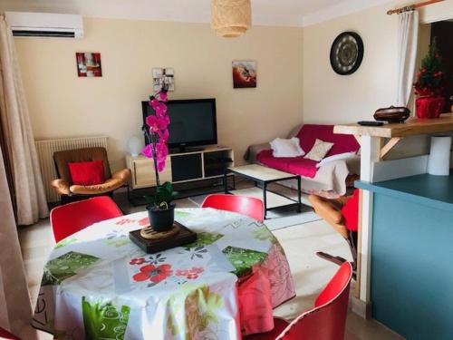 Fotografia z galérie ubytovania Appartement Amélie-les-Bains-Palalda, 3 pièces, 4 personnes - FR-1-703-25 v destinácii Amélie-les-Bains-Palalda