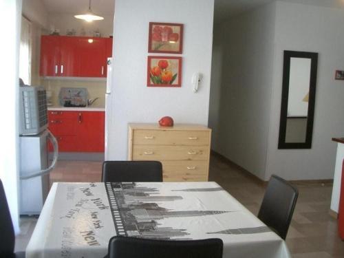 Appartement F2 climatisé, balcon, proche Thermes d'Amélie-les-Bains - FR-1-703-21