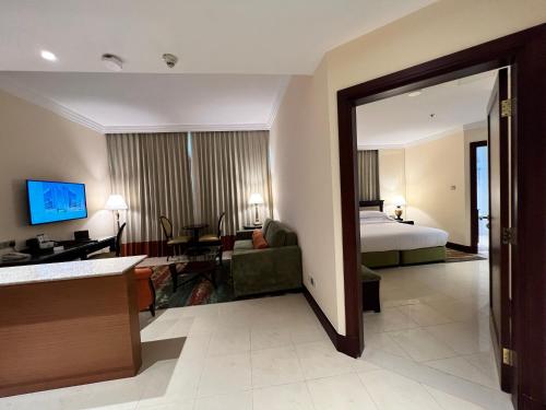 TV o dispositivi per l'intrattenimento presso City Seasons Suites