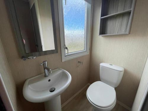 Et badeværelse på Marine Holiday Park