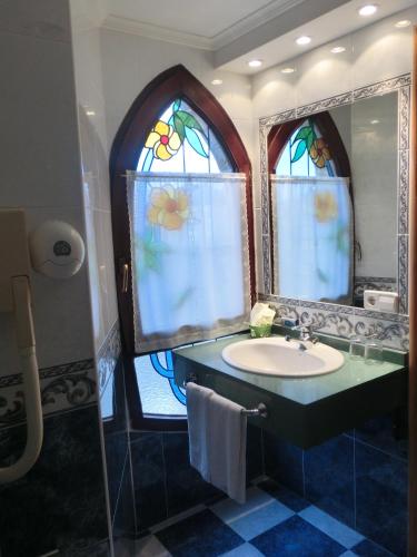 Hotel Las Ruedasにあるバスルーム