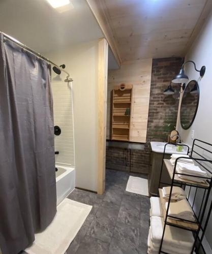The Loft at 170 Main – Photos 2