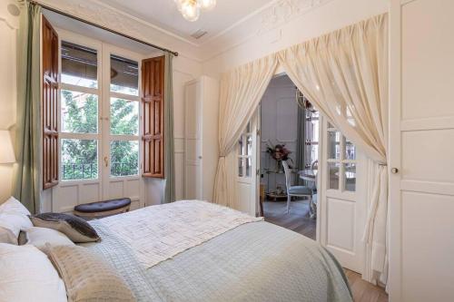 CH Elvira Luxury Apartment