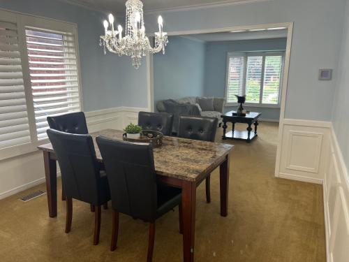 Oakville Oasis – Photos 2