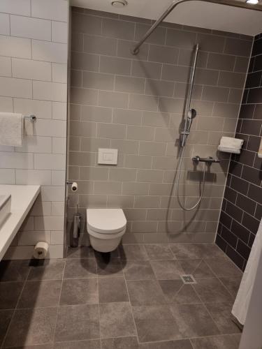 Ein Badezimmer in der Unterkunft Holiday Inn Express - Wiesbaden by IHG
