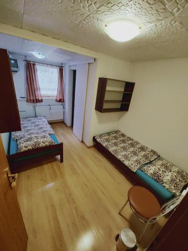 Katil atau katil-katil dalam bilik di Motel Šofér