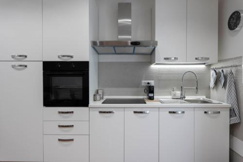 Cucina o angolo cottura di OLIVUZZA TOWER