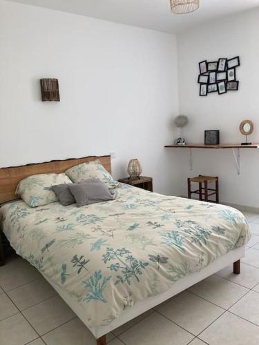 Gallery image of Maison bord du Thouet/ parking/ terrasse / fibre in Taizé