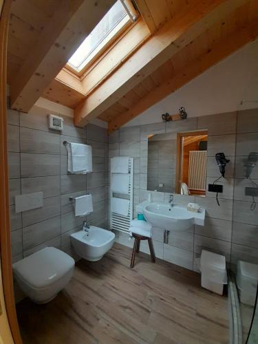 Koupelna v ubytování Hotel Astoria