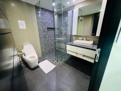 Koupelna v ubytování Cocoon Sansabai Guesthouse