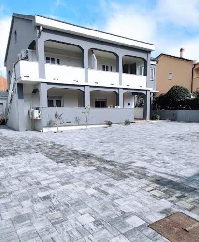 Fotografie z fotogalerie ubytování apartments VIGI v destinaci Povljana