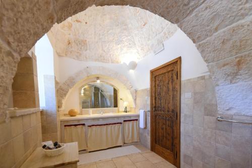 Koupelna v ubytování Masseria Peppeturro