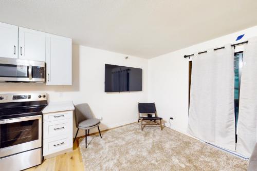 Snow Ghost Inn, Unit #311 – Photos 2