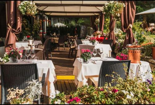 Restaurace v ubytování Hotel Mirage