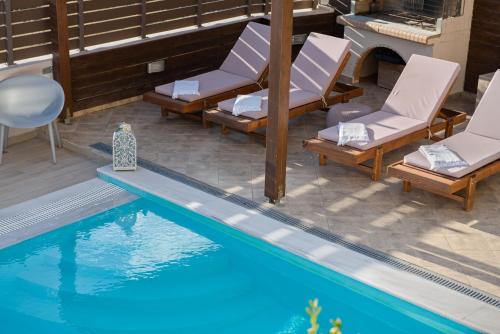 Πισίνα στο ή κοντά στο Lila's Villa