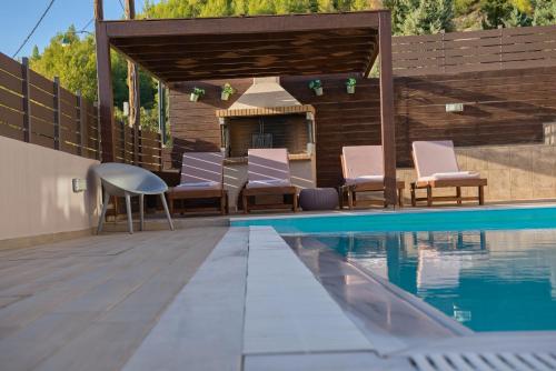 Πισίνα στο ή κοντά στο Lila's Villa