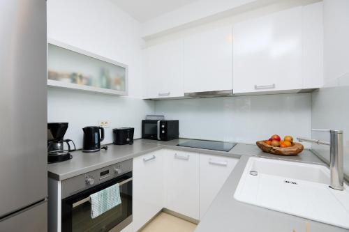 Beachfront Luxury Complex 2BD Sunset Apartment