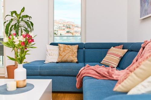 Posedenie v ubytovaní Beachfront Luxury Complex 2BD Sunset Apartment